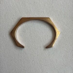 B.Tiff Edge Hexagonal Bangle Bracelet